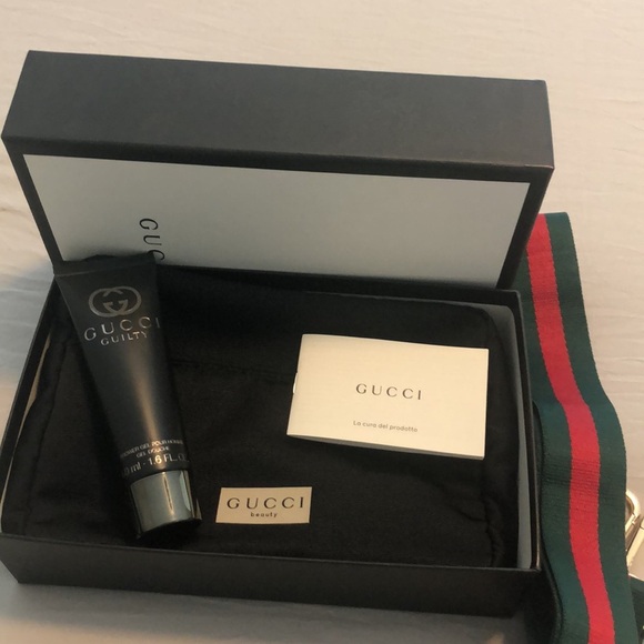 Gucci Black makeup Bag New - Picture 7 of 7